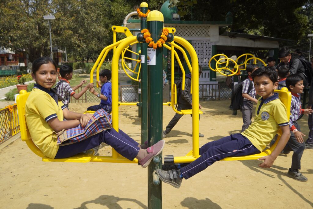 Setting Up Open Gyms in Public Parks 